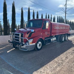 Pipa de agua Volvo VNL D13